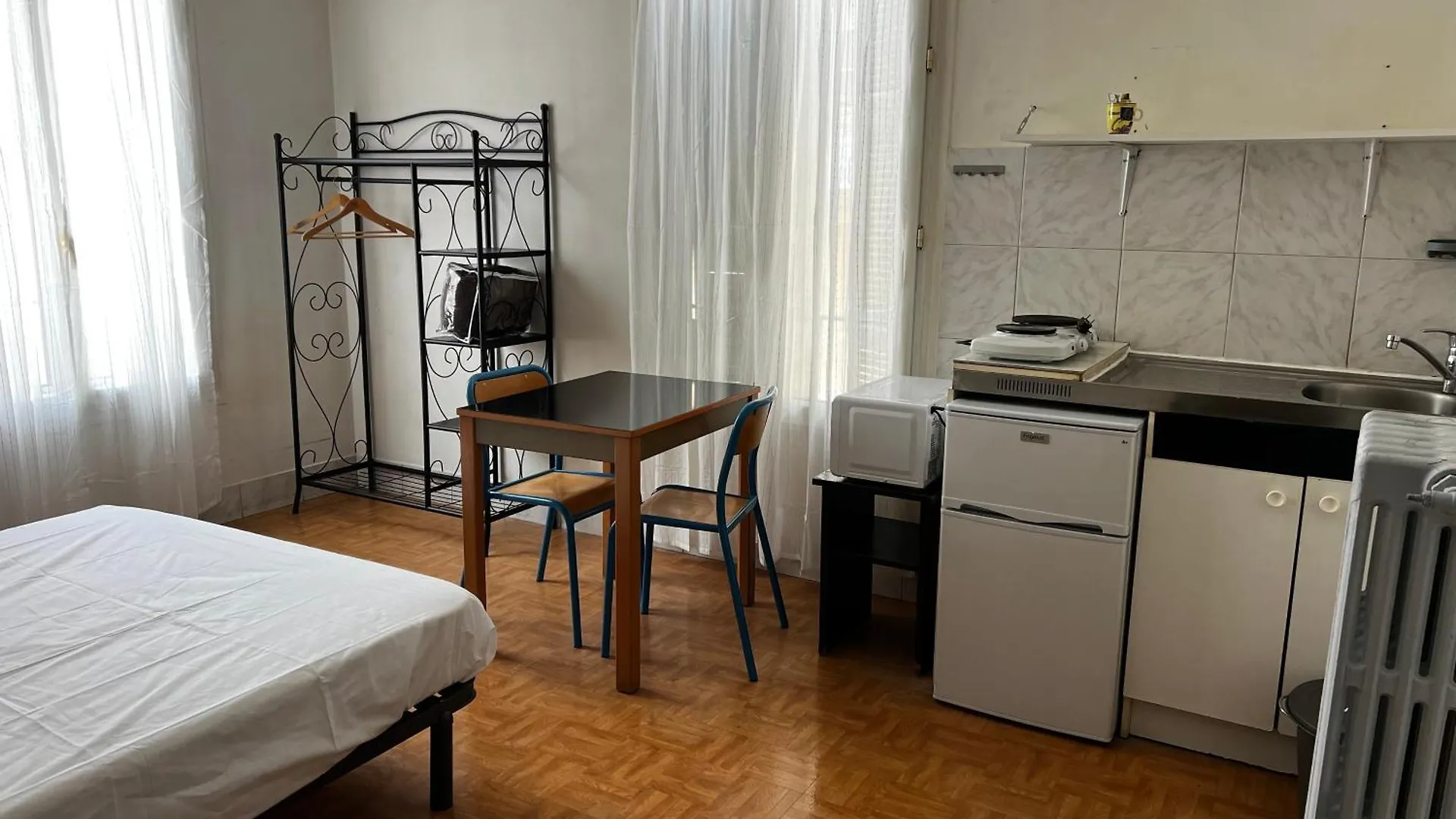 Alpazur Hostel Nice
